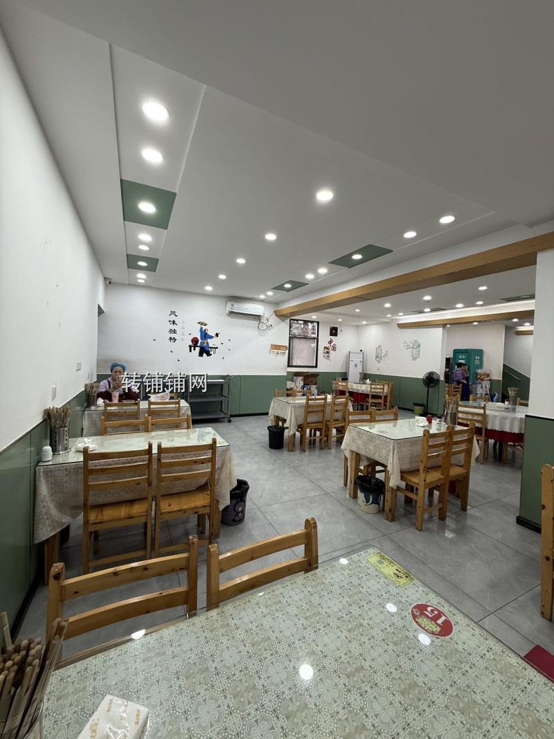 恩施舞阳坝专医院旁餐饮店转让