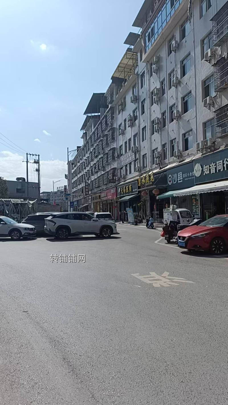 恩施金桂大道餐饮旺铺急转