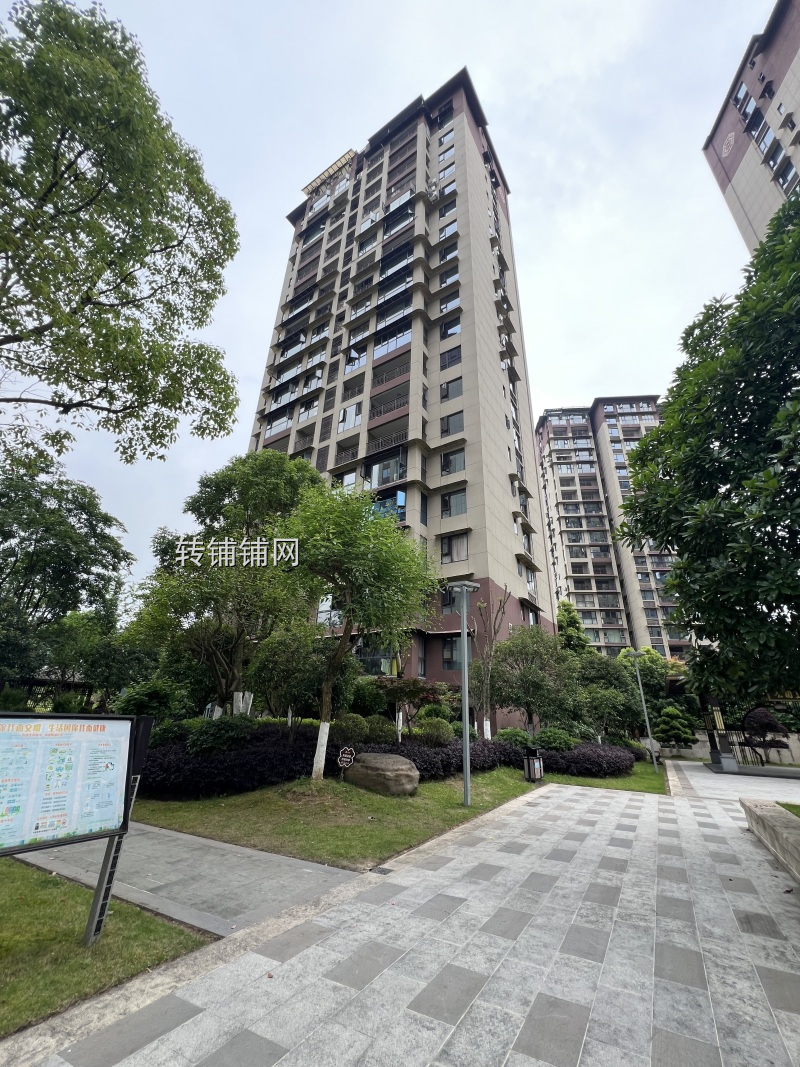 恩施大型社区黄金底商出租（145㎡ 房东直租）
