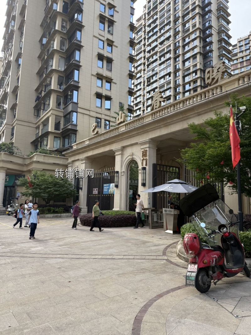 恩施巴山春晓一楼主街门面出租