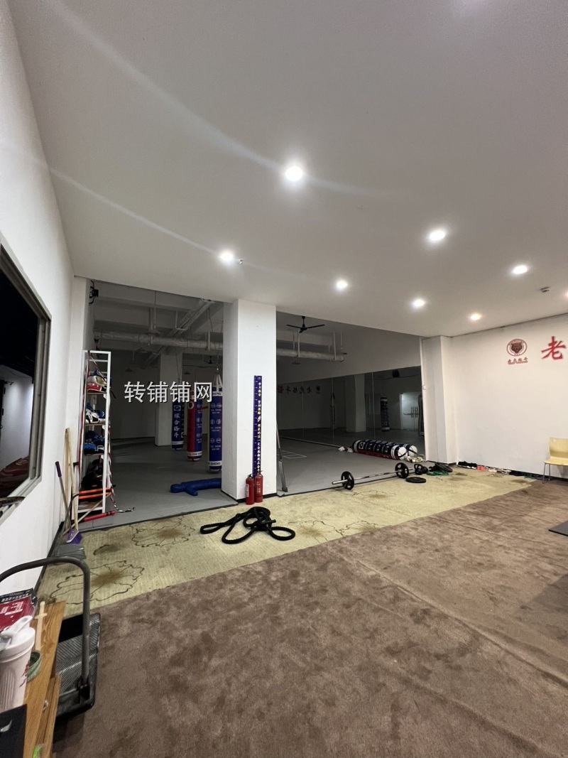 恩施土桥坝核心商圈 · 大型酒店黄金铺位震撼招租!